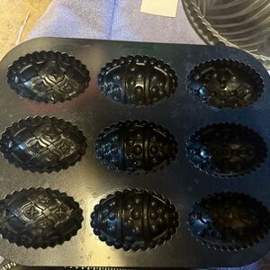 Nordic Ware Black Egg-Shaped Cakelet Pan